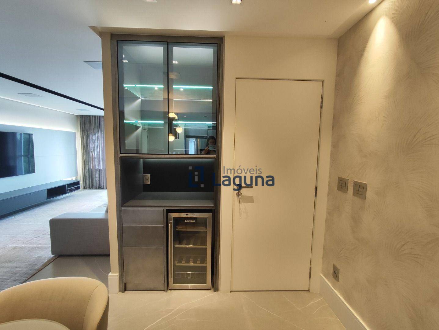 Apartamento à venda com 3 quartos, 140m² - Foto 15