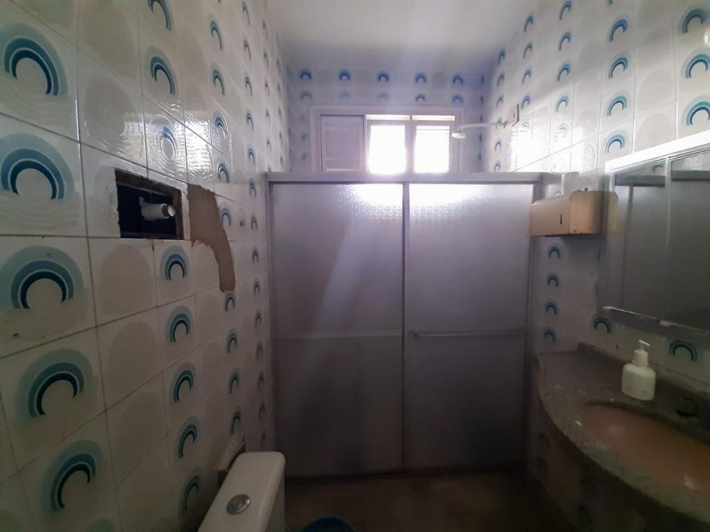 Casa à venda com 4 quartos, 300m² - Foto 6