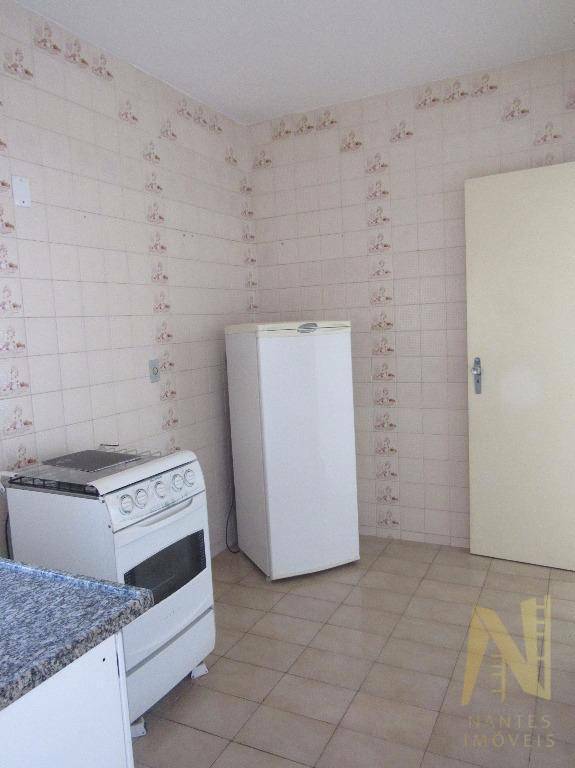 Apartamento à venda com 3 quartos, 99m² - Foto 7