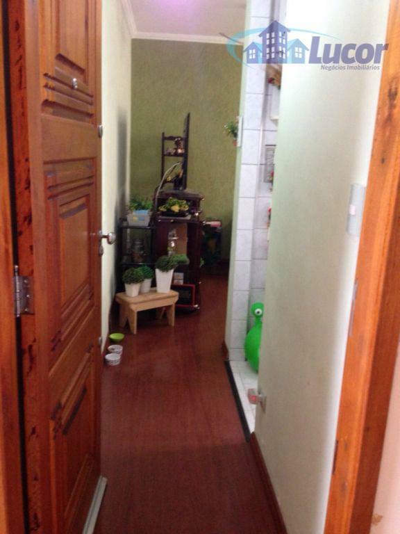 Apartamento à venda com 2 quartos, 56m² - Foto 2