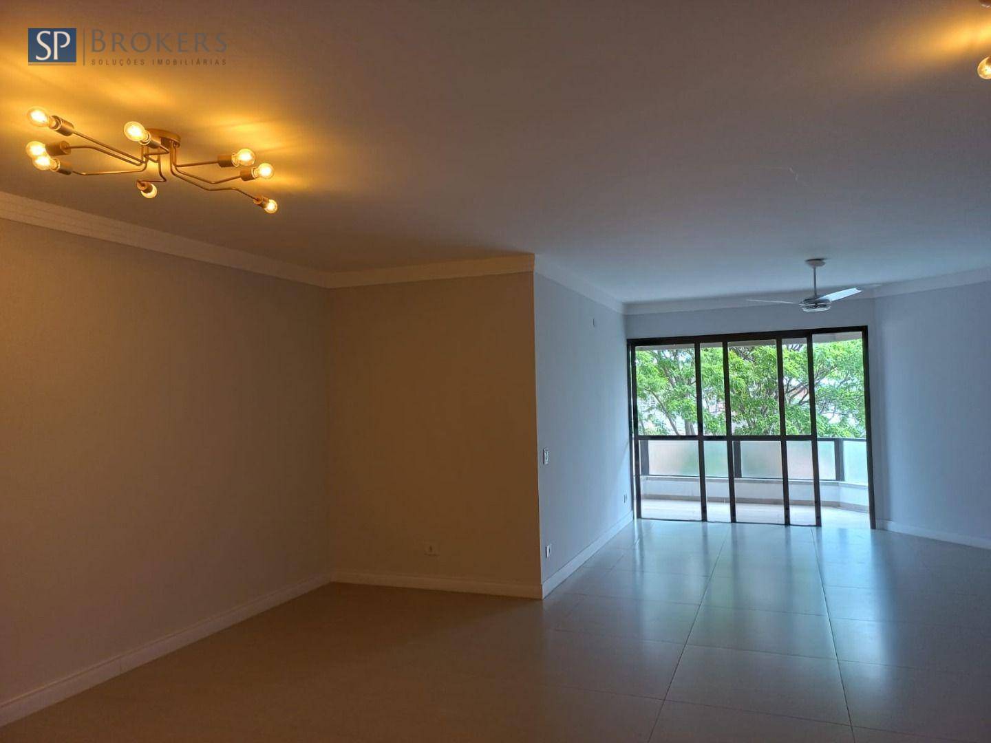 Apartamento à venda com 3 quartos, 185m² - Foto 7