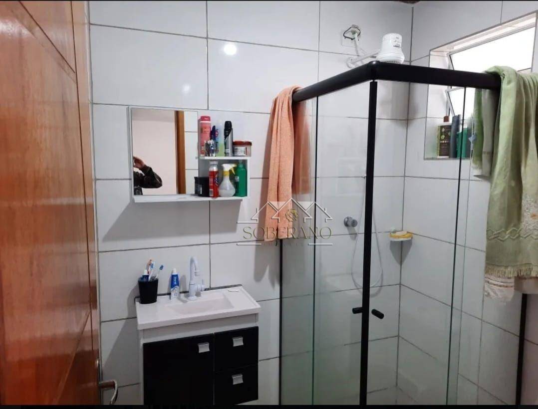 Casa à venda com 3 quartos, 90m² - Foto 4