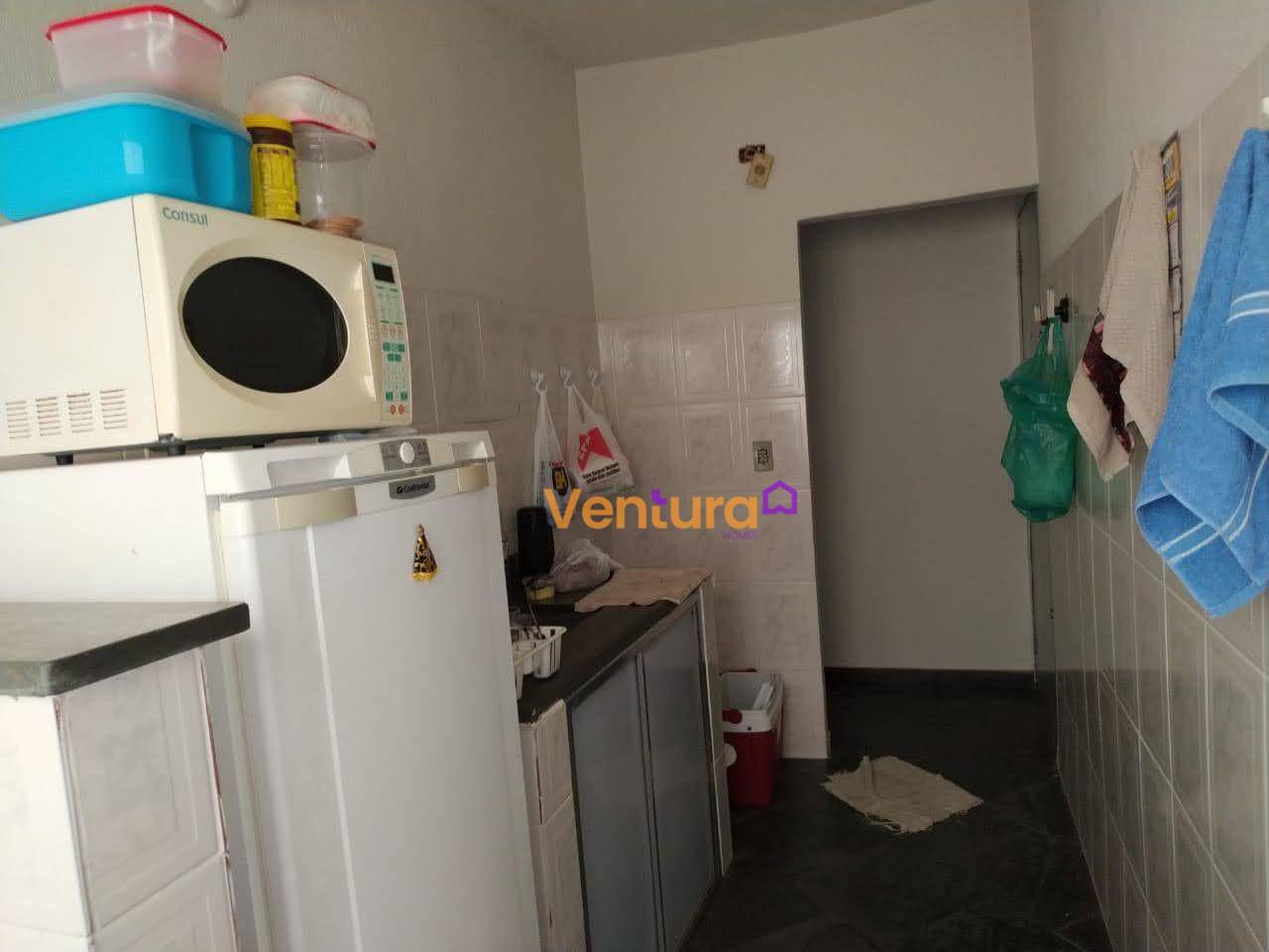 Apartamento à venda com 2 quartos, 41m² - Foto 3