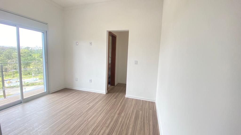 Casa à venda com 4 quartos, 125m² - Foto 14