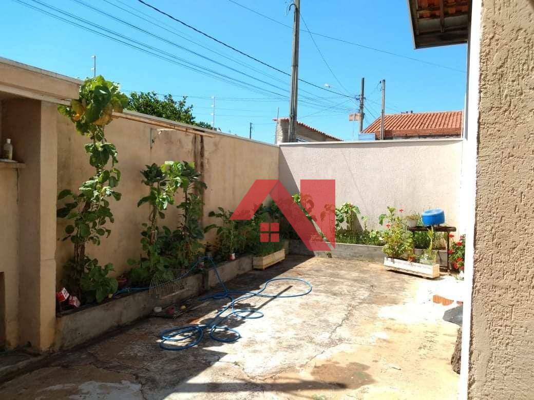 Casa à venda com 3 quartos, 200m² - Foto 14