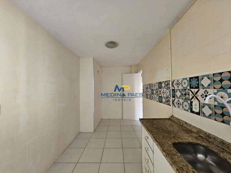 Apartamento à venda com 2 quartos, 60m² - Foto 11