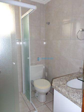 Apartamento à venda com 2 quartos, 70m² - Foto 13