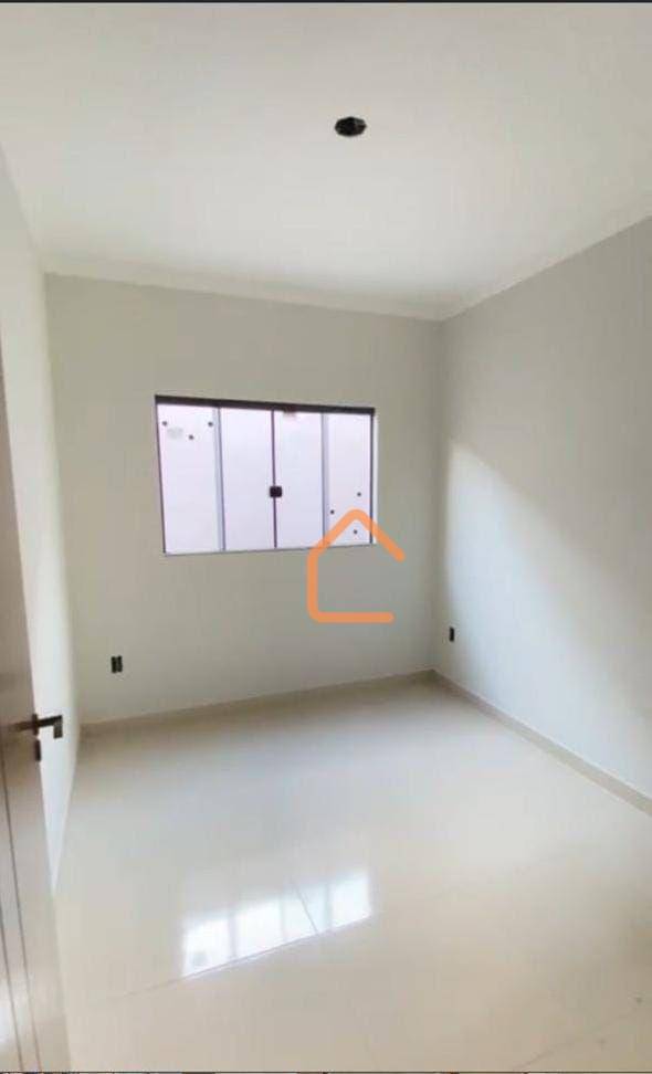 Casa à venda com 3 quartos, 77m² - Foto 11