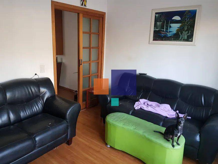 Casa à venda com 4 quartos, 200m² - Foto 1