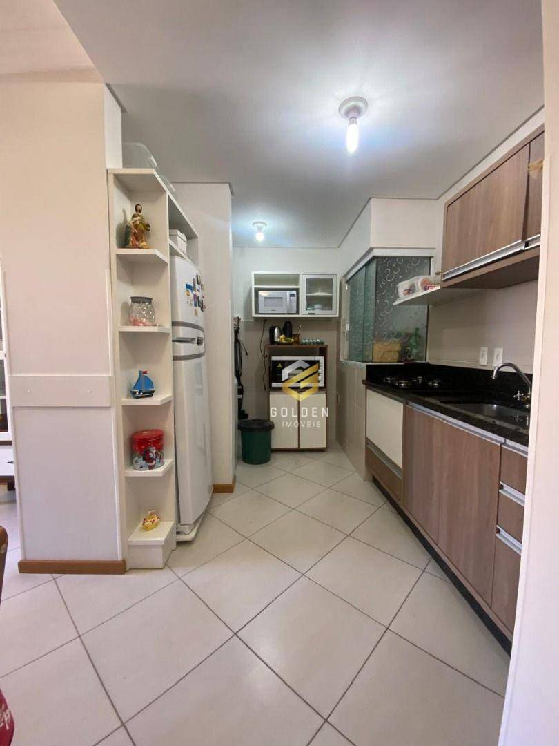 Apartamento à venda com 2 quartos, 60m² - Foto 2