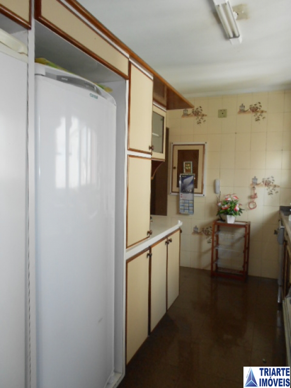 Apartamento para alugar com 3 quartos, 149m² - Foto 13