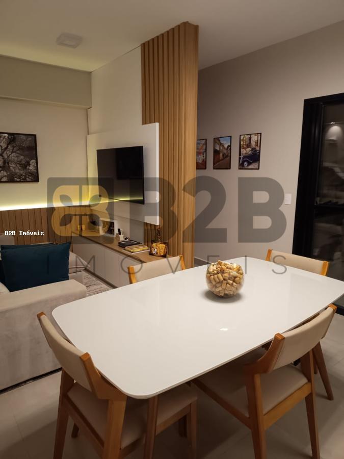 Apartamento à venda com 3 quartos, 84m² - Foto 2