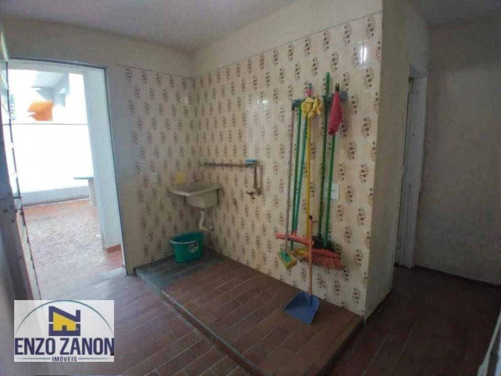 Sobrado para alugar com 3 quartos, 200m² - Foto 6
