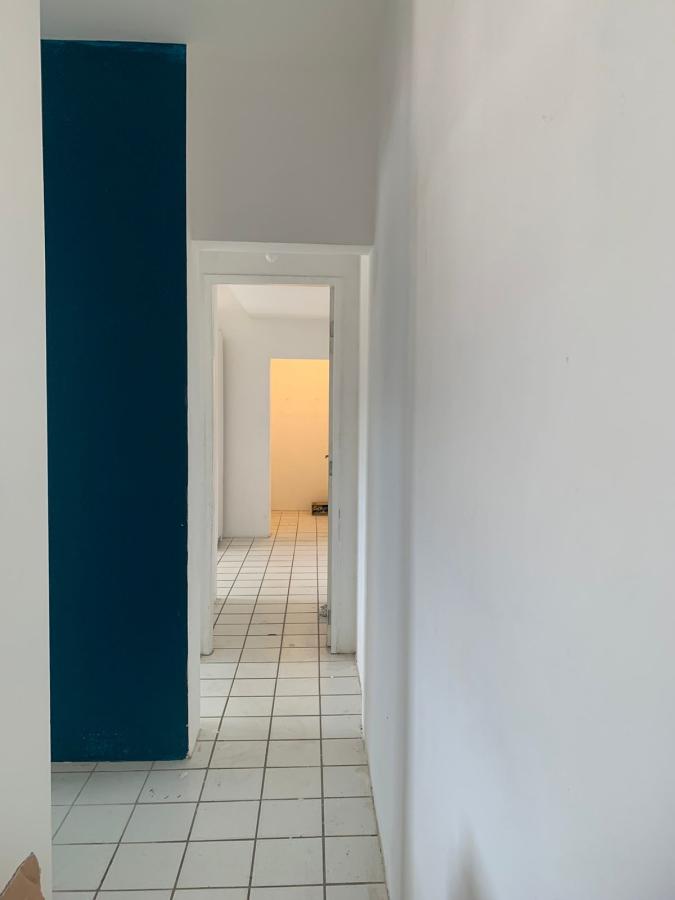 Apartamento para alugar com 2 quartos, 68m² - Foto 11