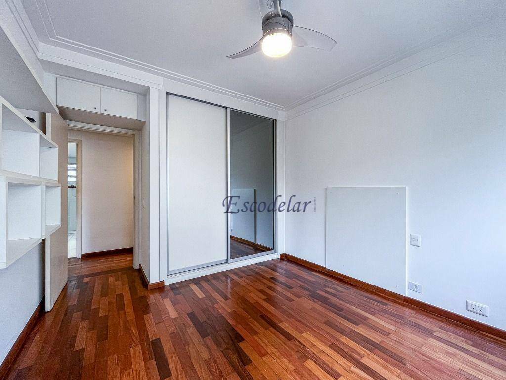 Apartamento à venda com 3 quartos, 200m² - Foto 20