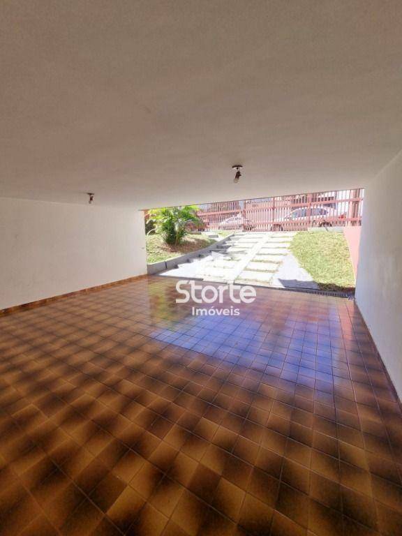 Casa para alugar com 6 quartos, 364m² - Foto 13