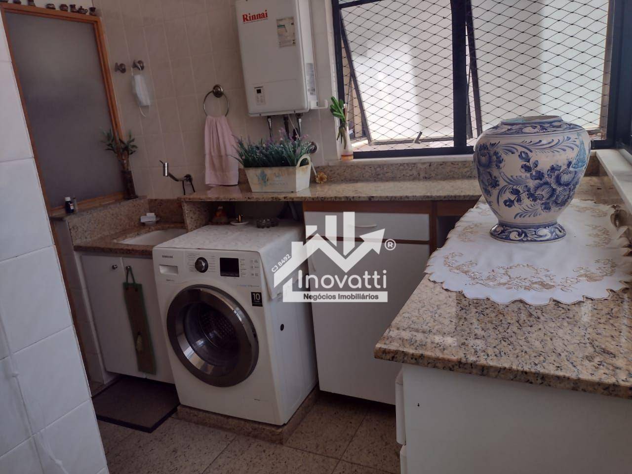 Apartamento à venda com 3 quartos, 140m² - Foto 32