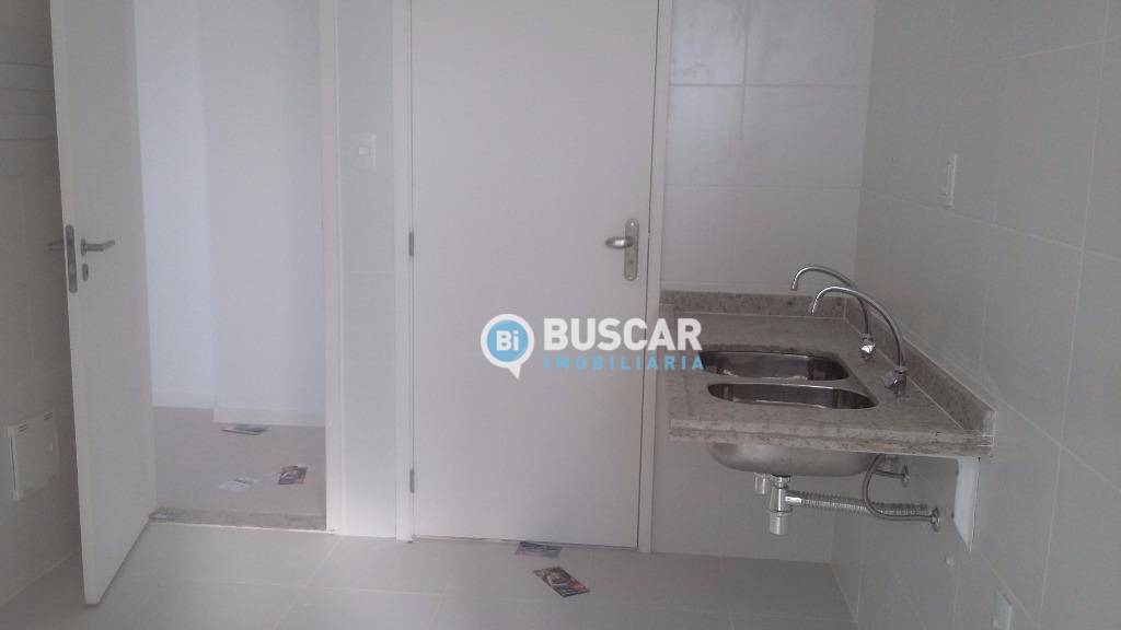 Apartamento à venda com 3 quartos, 98m² - Foto 14