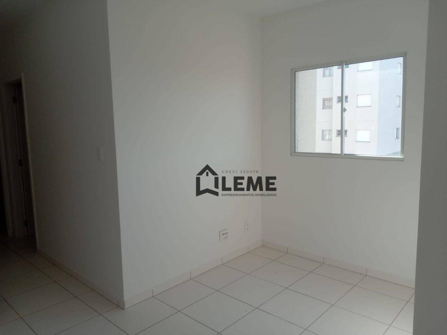 Apartamento para alugar com 2 quartos, 45m² - Foto 9