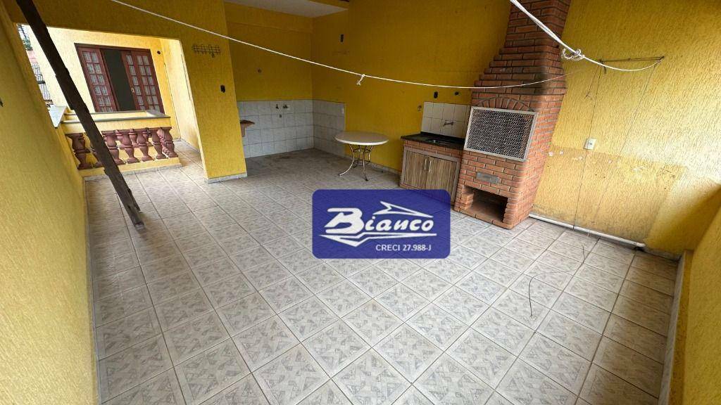 Sobrado à venda com 3 quartos, 150m² - Foto 4