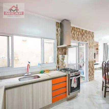 Casa, 3 quartos, 192 m² - Foto 2