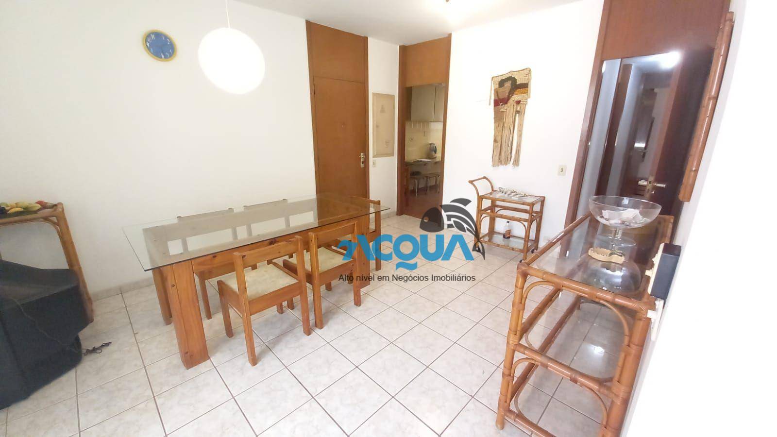 Apartamento à venda com 3 quartos, 130m² - Foto 2