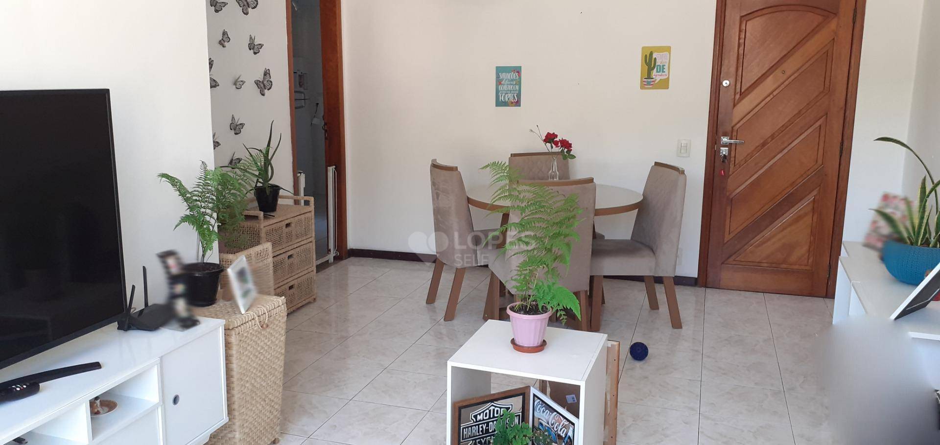 Apartamento à venda com 2 quartos, 82m² - Foto 2