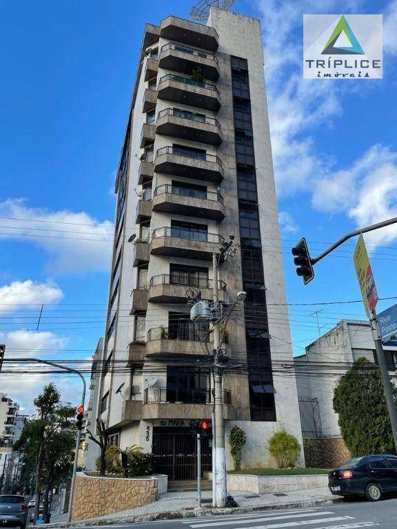 Apartamento à venda com 4 quartos, 235m² - Foto 2