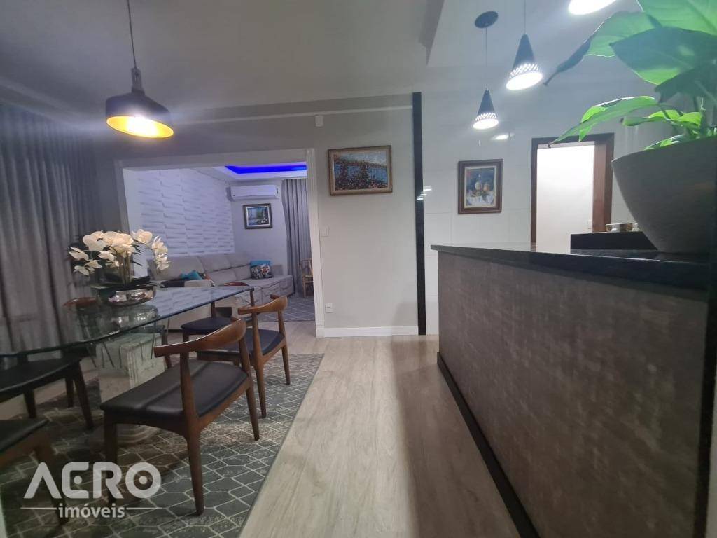 Casa à venda com 3 quartos, 205m² - Foto 19