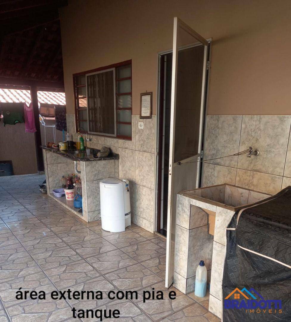 Casa à venda com 4 quartos, 320m² - Foto 21