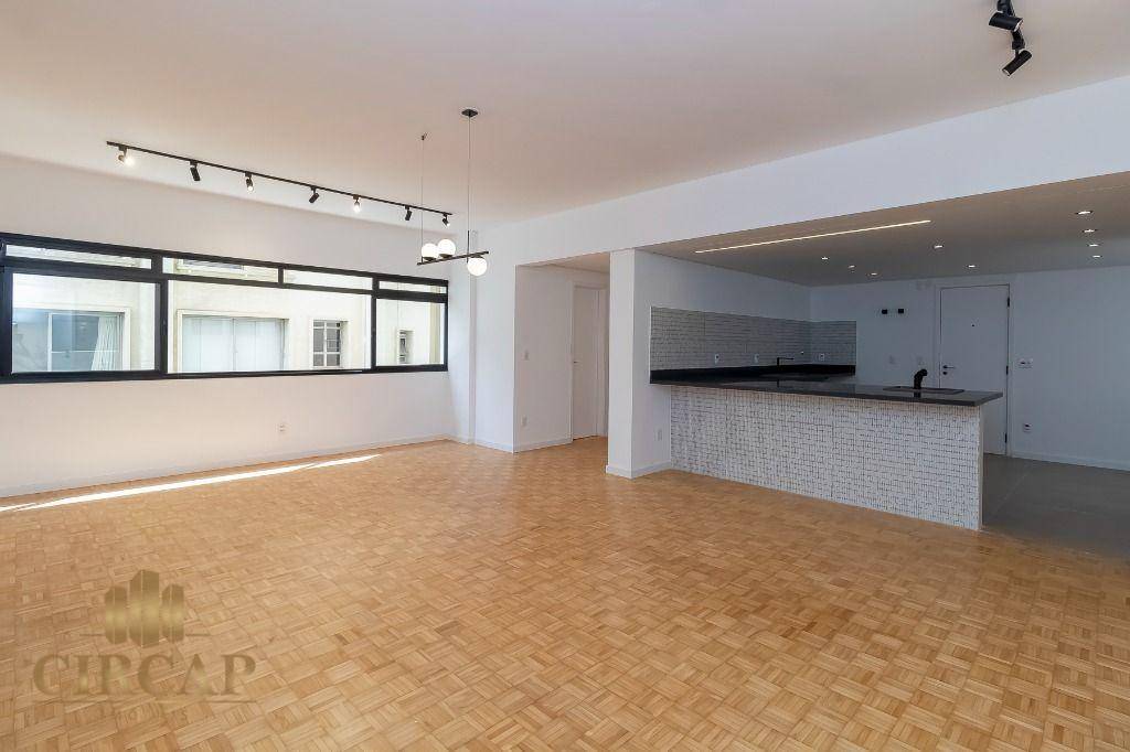 Apartamento à venda com 3 quartos, 220m² - Foto 5