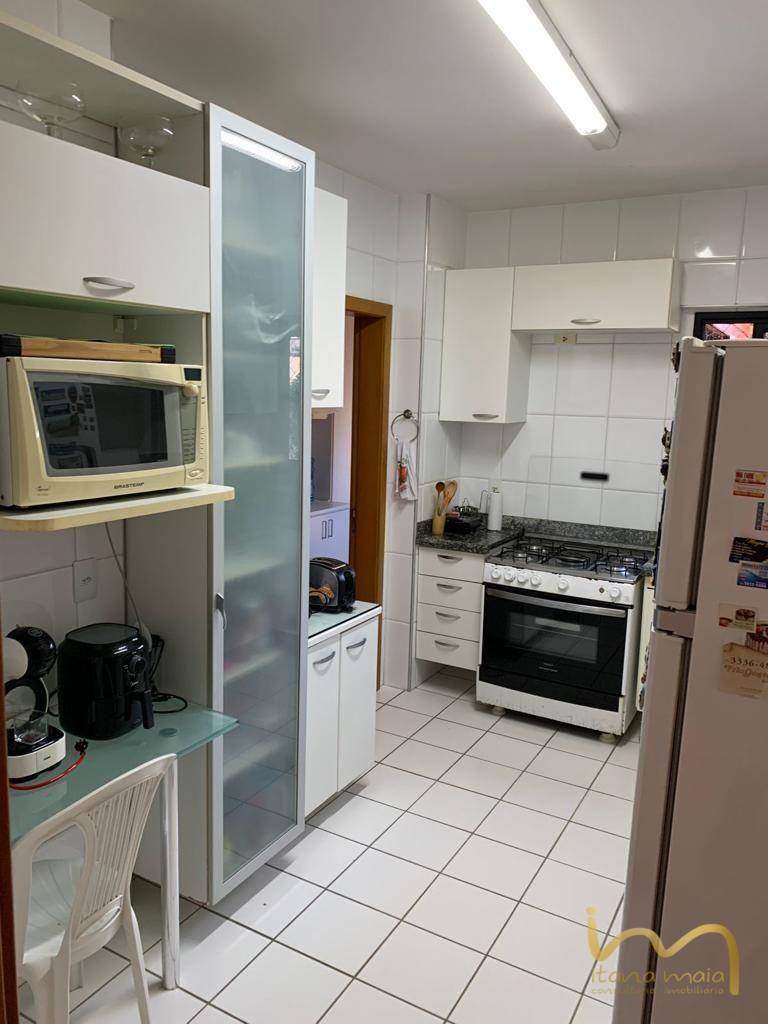 Apartamento à venda com 4 quartos, 186m² - Foto 11