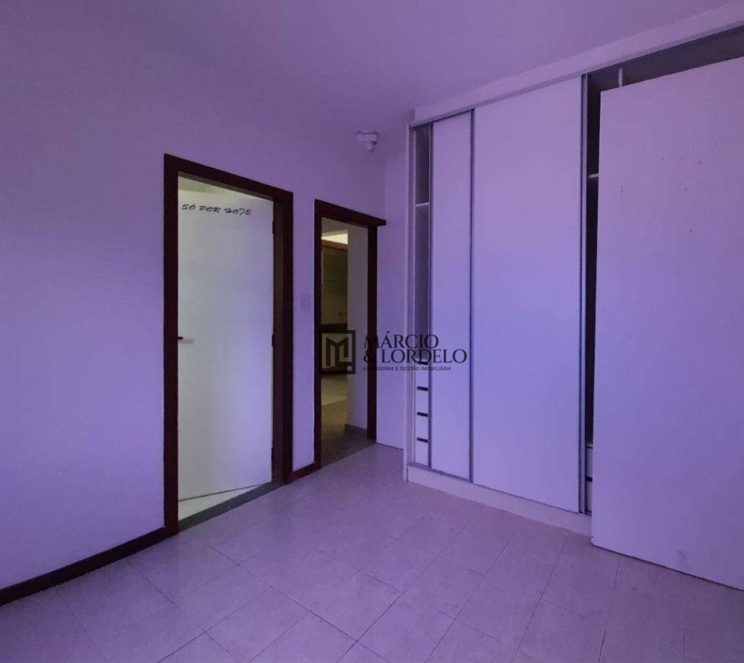 Apartamento à venda com 3 quartos, 142m² - Foto 2