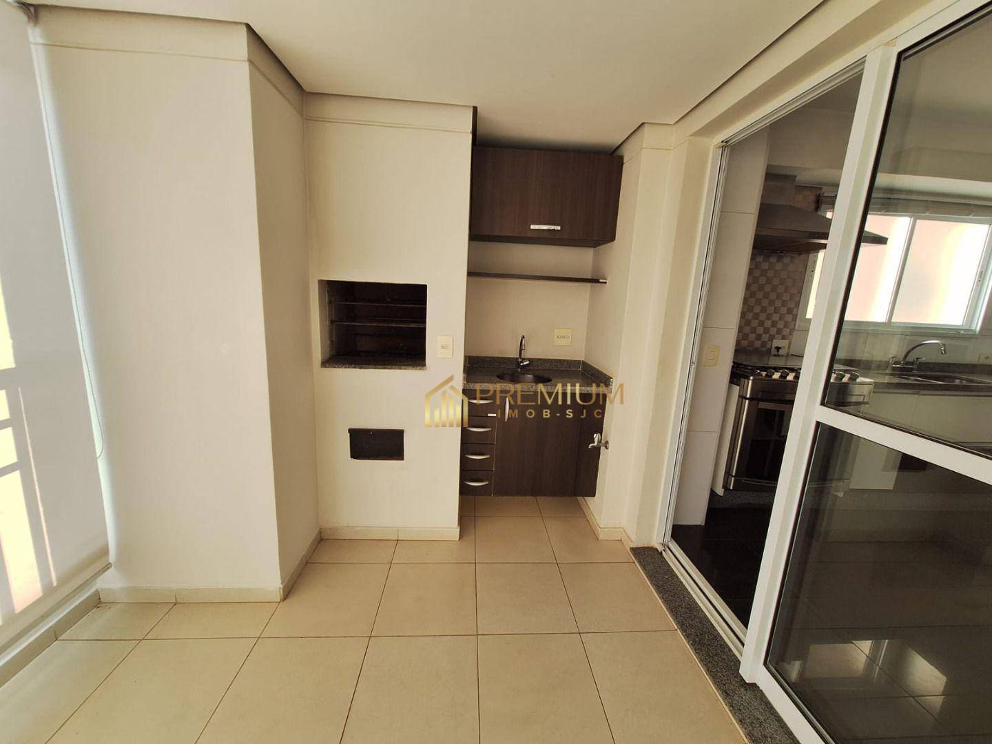 Apartamento à venda com 3 quartos, 167m² - Foto 3