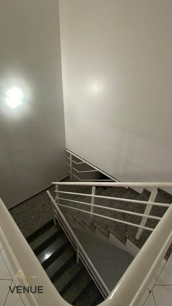 Sobrado à venda com 4 quartos, 264m² - Foto 7