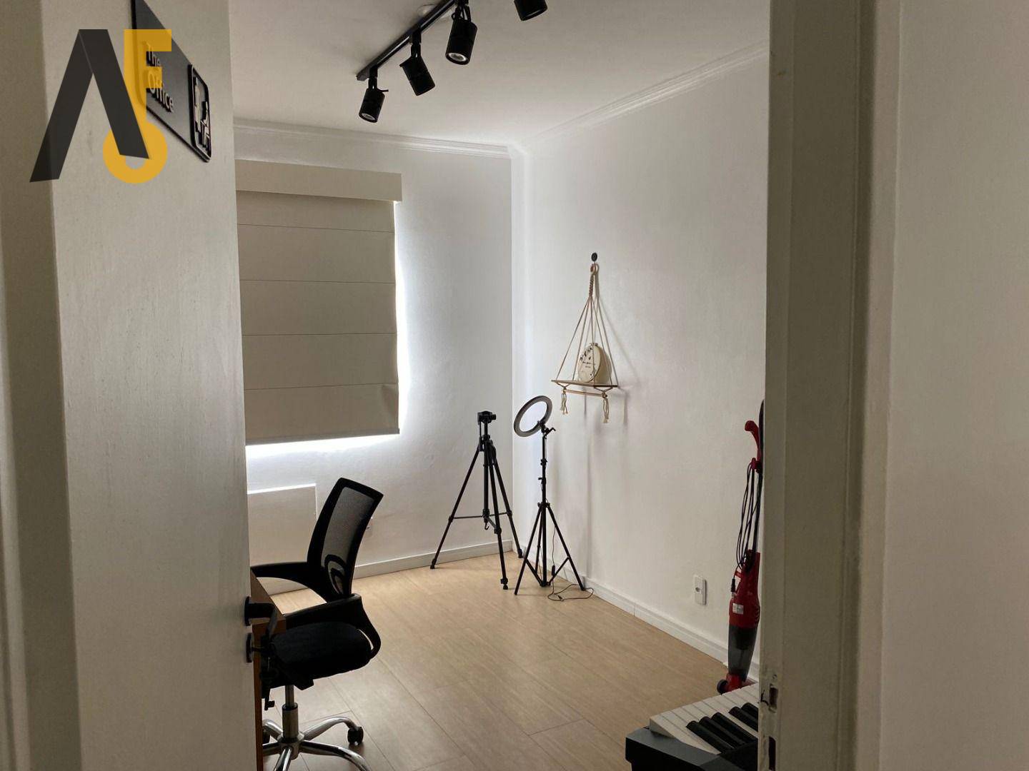 Apartamento à venda com 2 quartos, 64m² - Foto 18