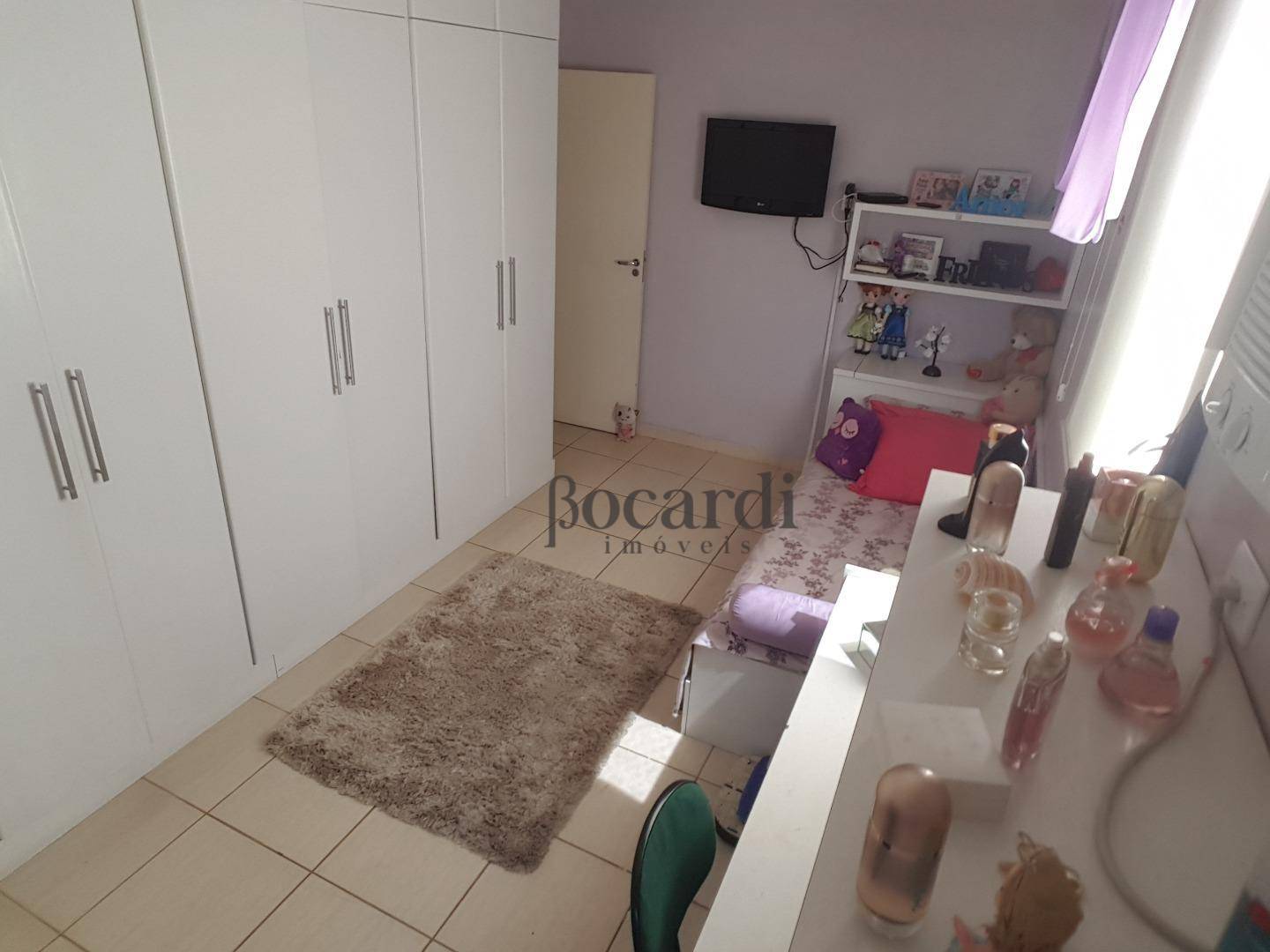 Casa à venda com 3 quartos, 320m² - Foto 15