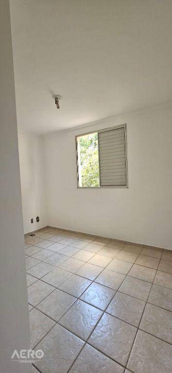 Apartamento à venda com 3 quartos, 94m² - Foto 13