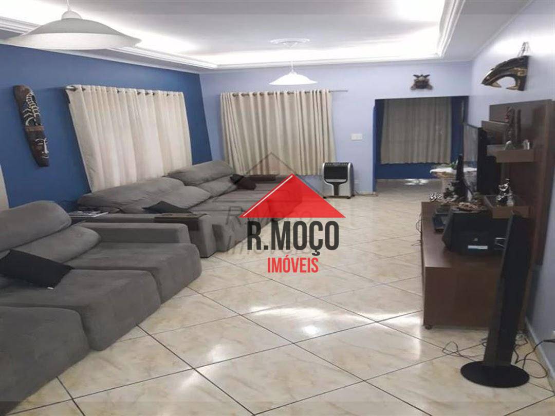 Sobrado à venda com 4 quartos, 234m² - Foto 2