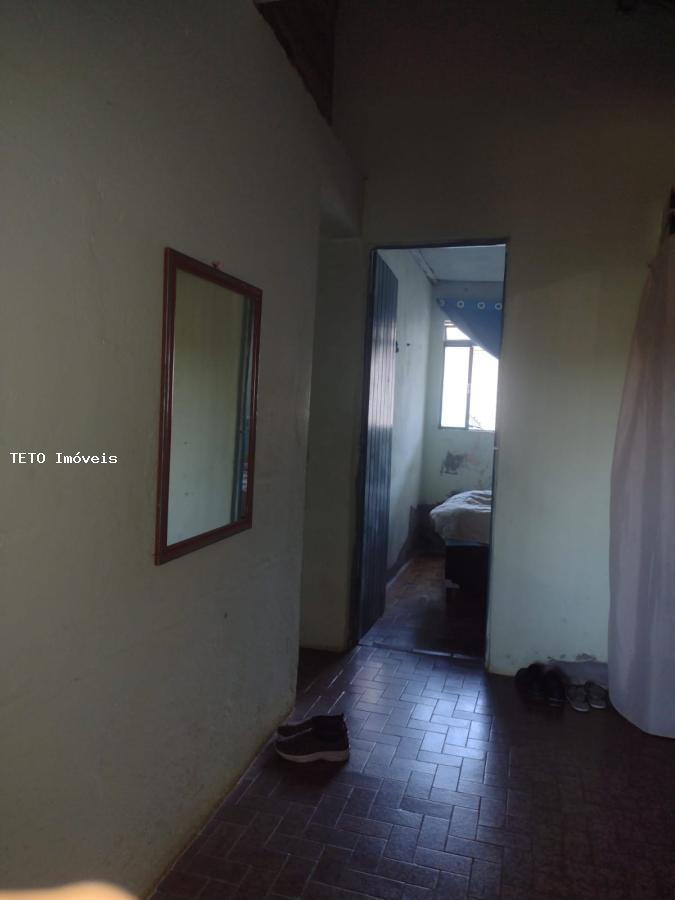 Casa à venda com 2 quartos, 240m² - Foto 14