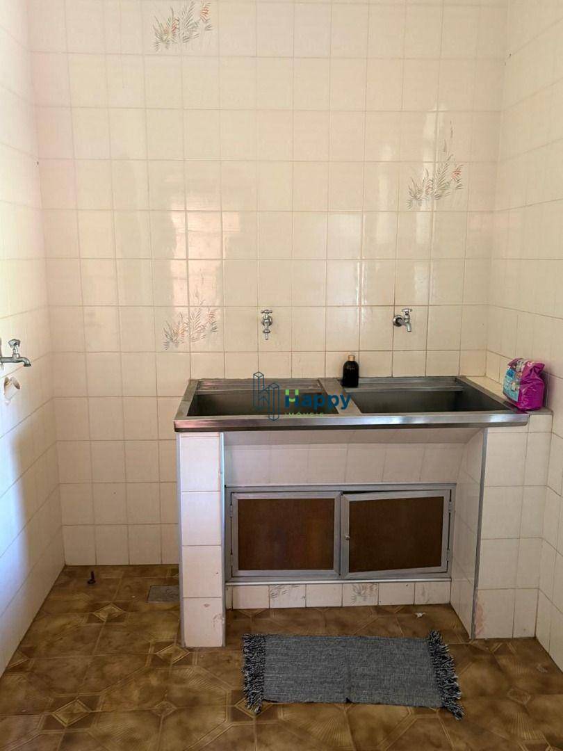 Casa para alugar com 3 quartos, 560m² - Foto 19