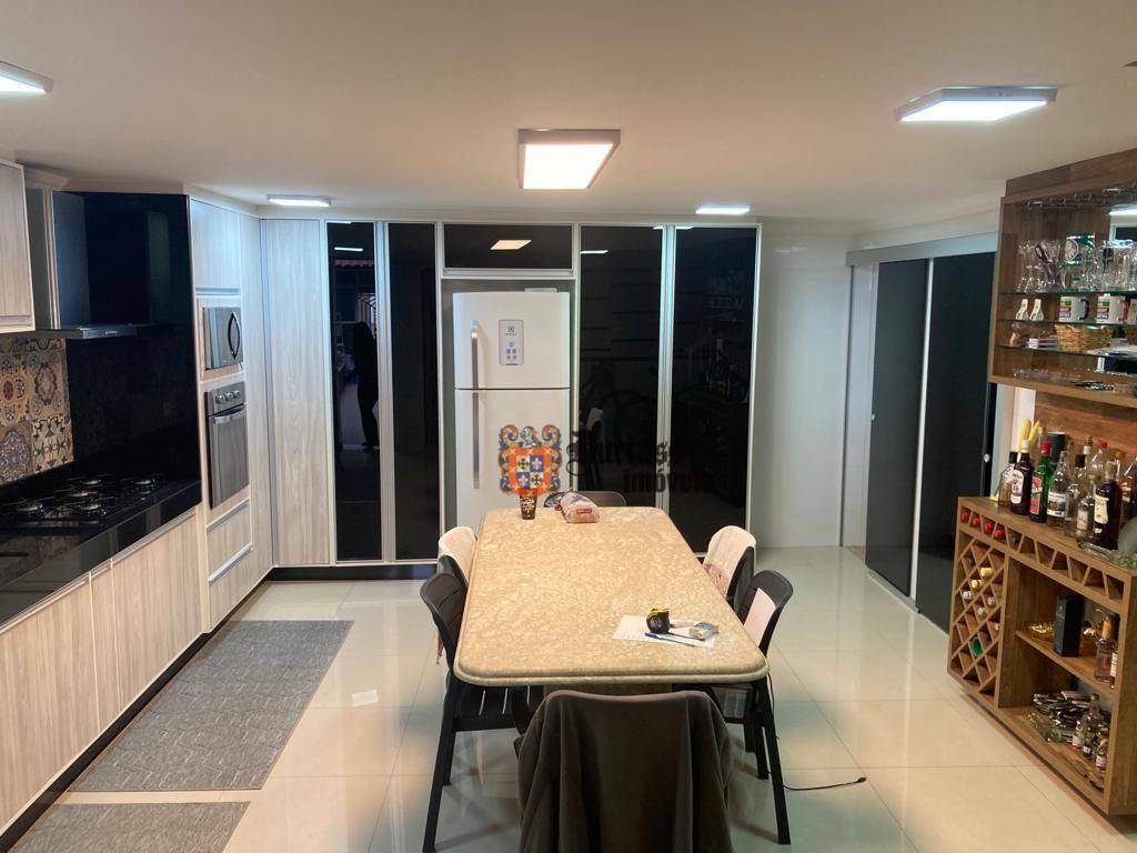 Sobrado à venda com 4 quartos, 320m² - Foto 6