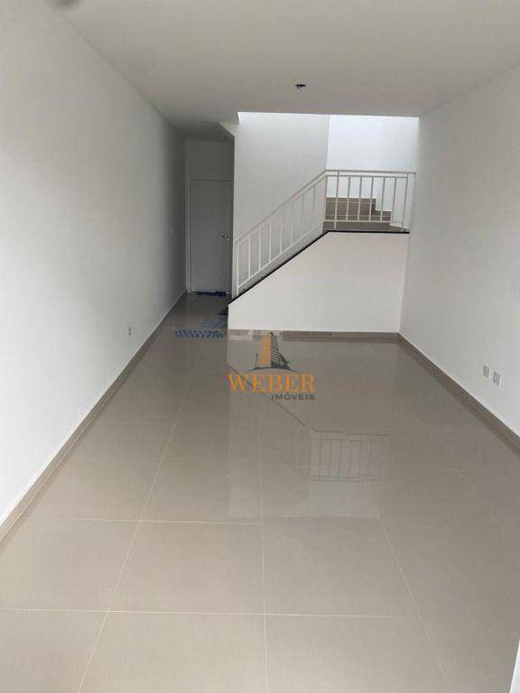 Sobrado à venda com 3 quartos, 145m² - Foto 2