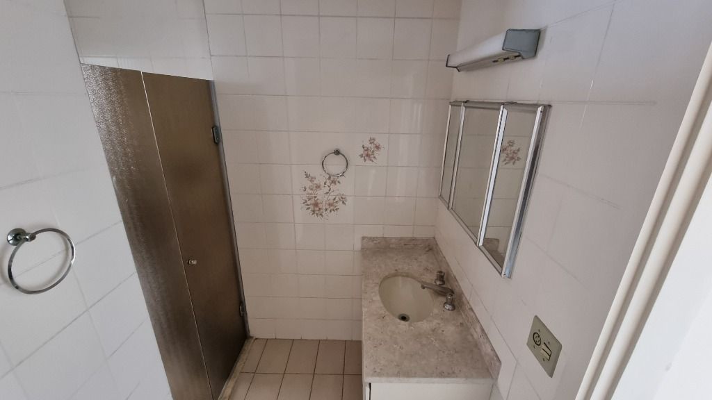 Apartamento à venda com 3 quartos, 115m² - Foto 18