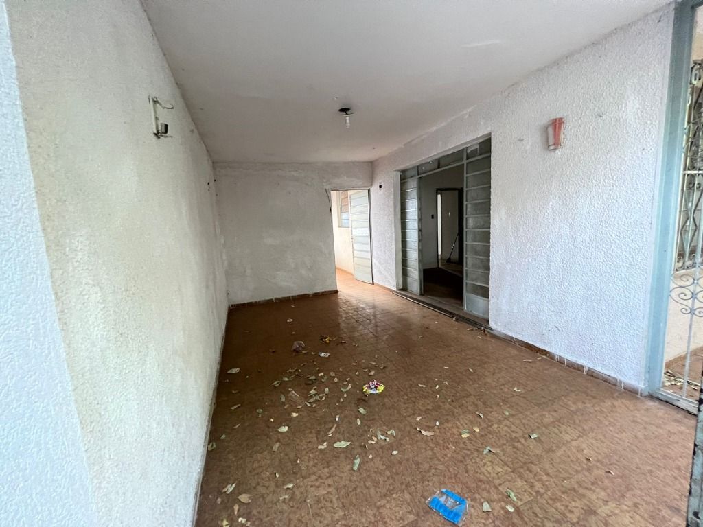 Casa à venda com 3 quartos, 200m² - Foto 9