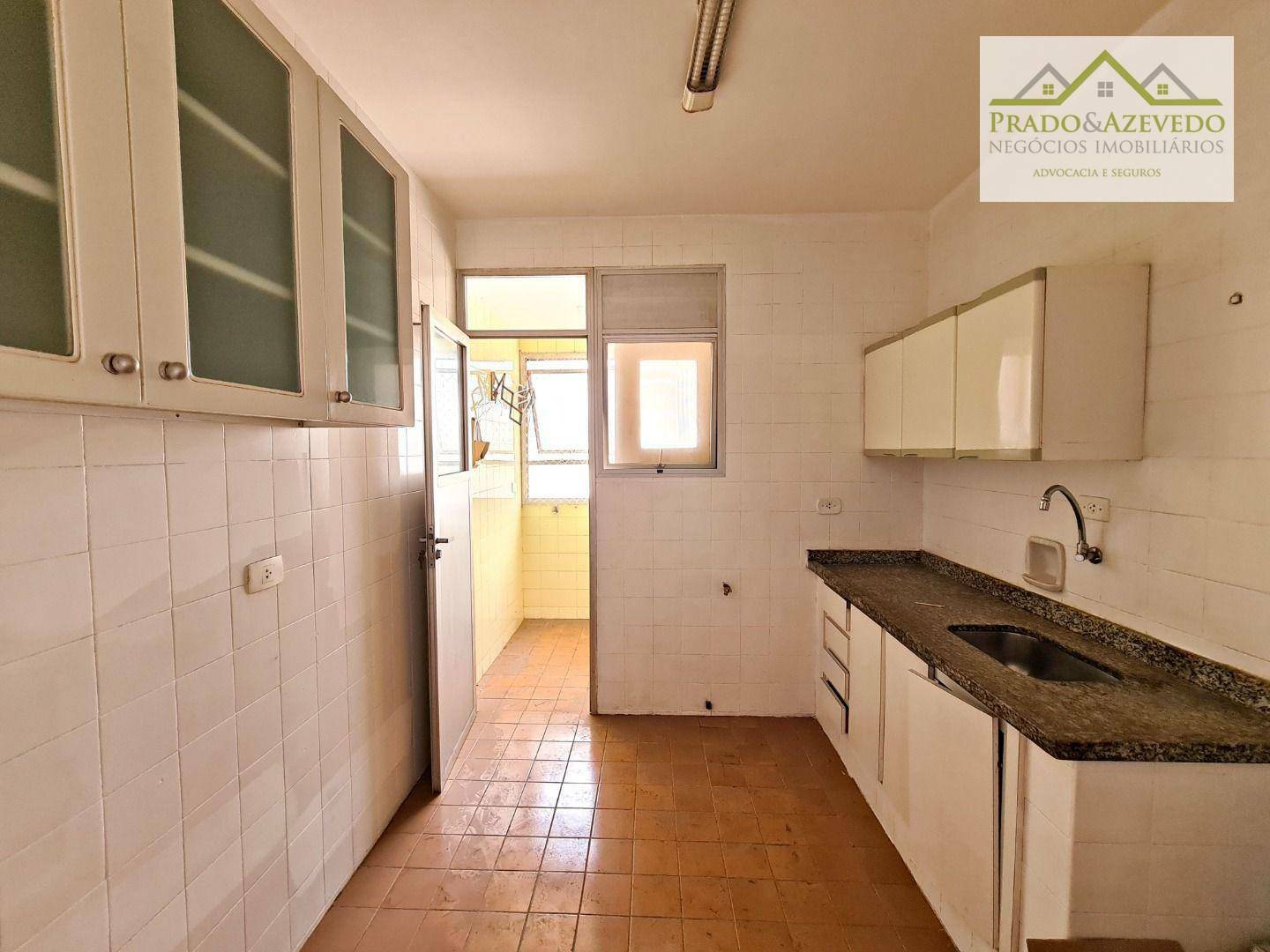 Apartamento à venda com 2 quartos, 62m² - Foto 13