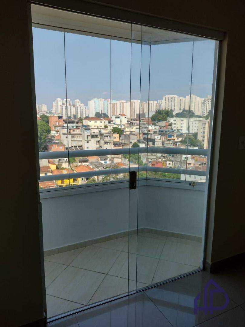 Apartamento para alugar com 3 quartos, 70m² - Foto 1