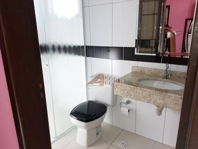 Sobrado à venda com 4 quartos, 200m² - Foto 30