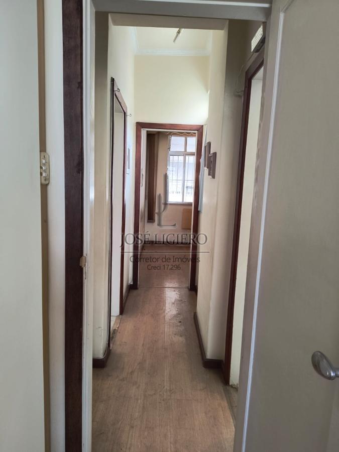 Apartamento à venda com 2 quartos, 75m² - Foto 21