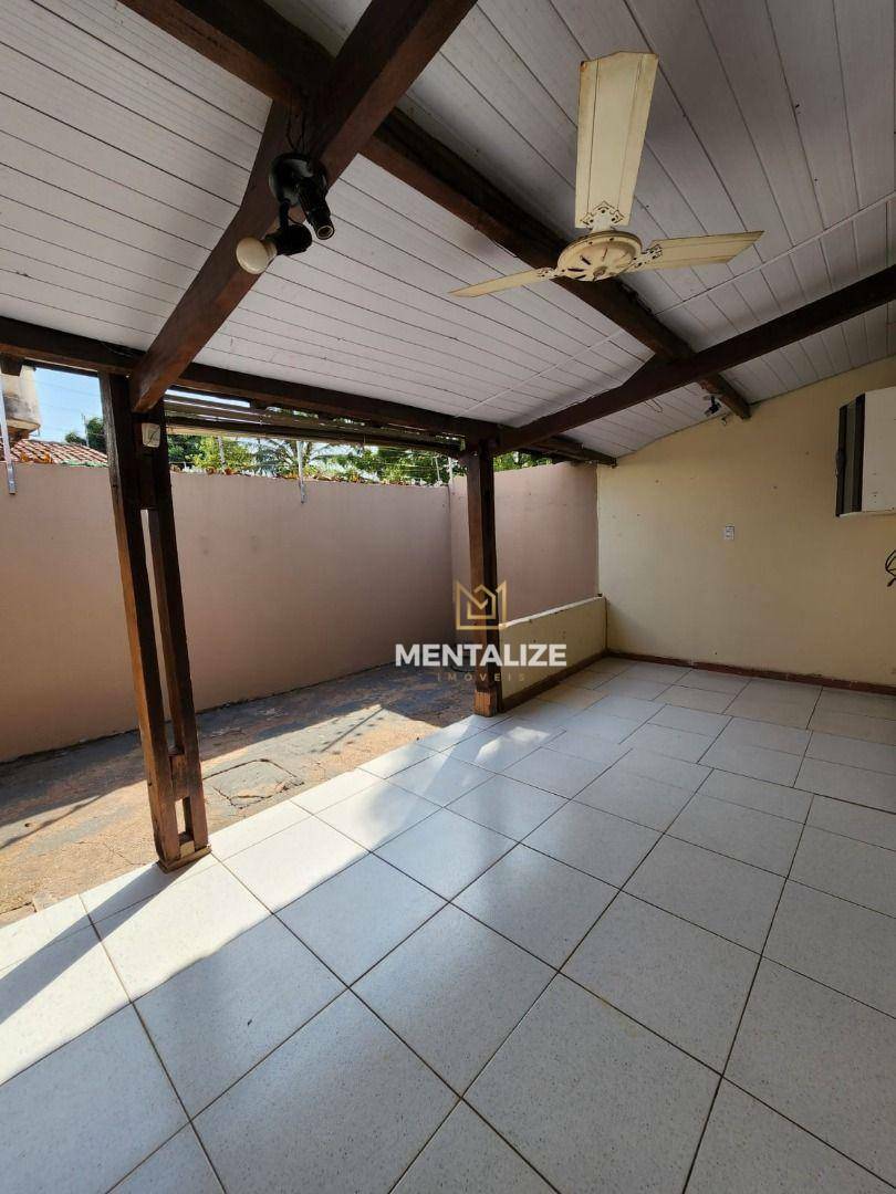 Casa à venda com 3 quartos, 151m² - Foto 12